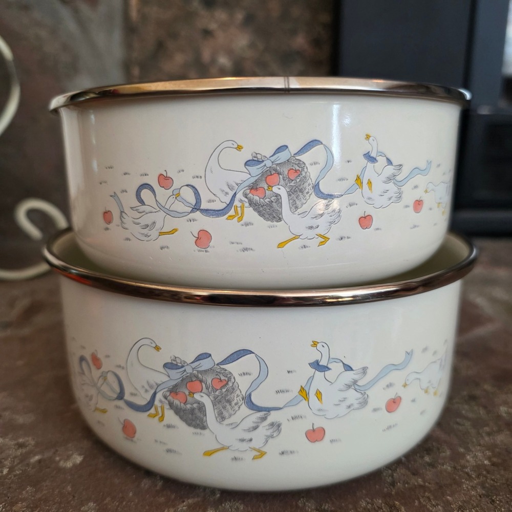 Vintage Enamelware Nesting Bowls Set Country Goose Blue Ribbon Farmhouse Cream